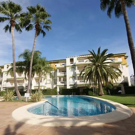 V15 Con 3 Apartment *